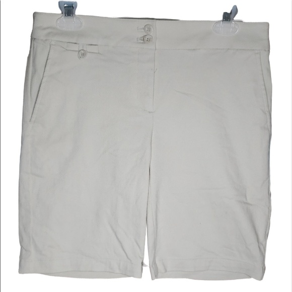 🏷️🏷️ Bundle 2/$12 or 3/$15🏷️🏷️ Izod NWT stretch tan Bermuda Shorts 4 - Picture 1 of 9